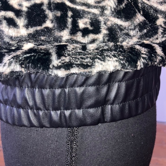 YMI Plush Animal Print Hooded Vest - Picture 2 of 12